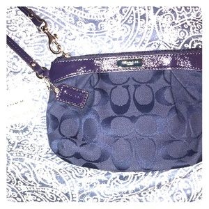 •COACH• NWT Navy Wristlet